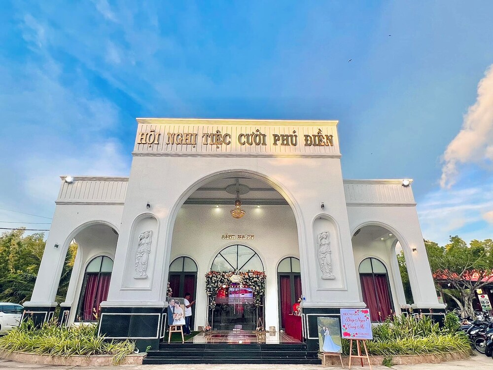 Địa điểm – Không gian đám cưới sang trọng & lãng mạn